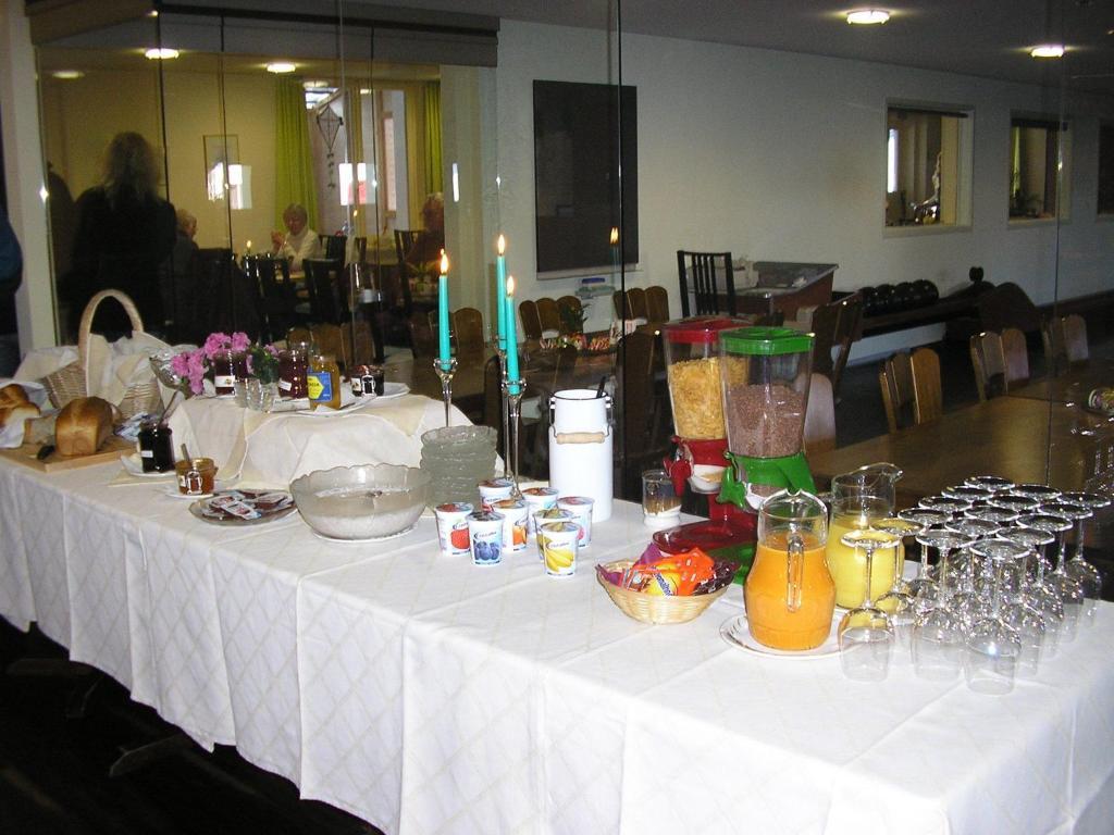 Hotel Restaurant Roessli Uetendorf Екстериор снимка